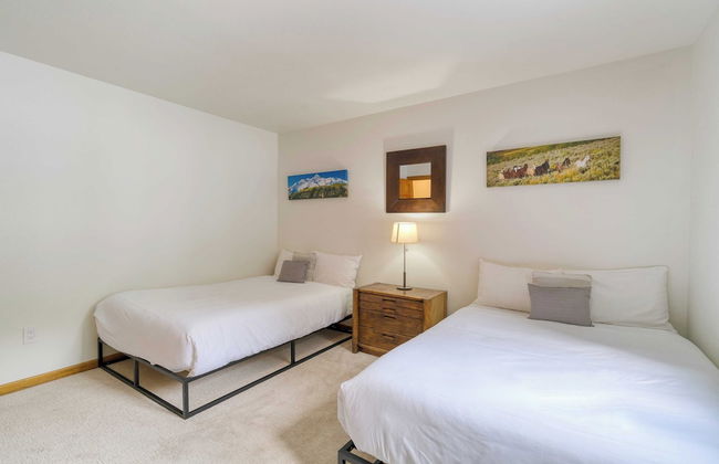 Riverside Condos C102 by Avantstay Condo Close To Downtown, Town Park & Ski Lift #8 - Foto 3