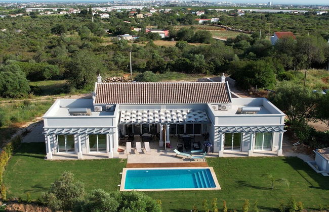 Semi-detached Villa With Pool In Rural Setting - Foto 1
