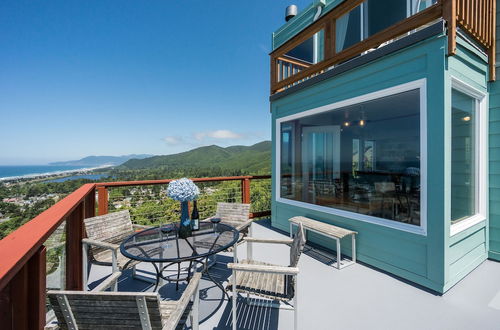 Photo 11 - Blue Horizon by Avantstay Panoramic Views of the Ocean w/ Entertainers Patio