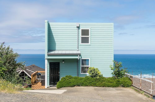 Foto 10 - Blue Horizon by Avantstay Panoramic Views of the Ocean w/ Entertainers Patio