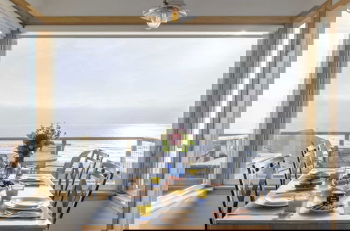 Foto 5 - Blue Horizon by Avantstay Panoramic Views of the Ocean w/ Entertainers Patio