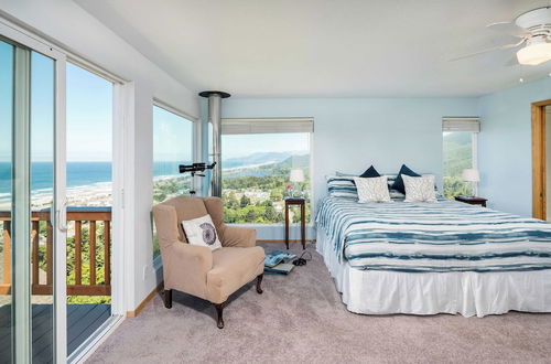 Photo 2 - Blue Horizon by Avantstay Panoramic Views of the Ocean w/ Entertainers Patio