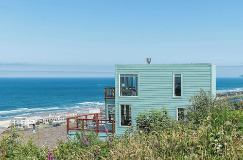 Photo 18 - Blue Horizon by Avantstay Panoramic Views of the Ocean w/ Entertainers Patio