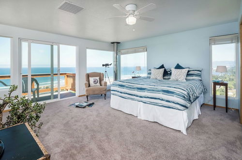 Photo 17 - Blue Horizon by Avantstay Panoramic Views of the Ocean w/ Entertainers Patio