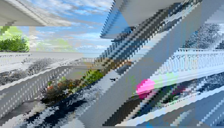 Foto 1 - Seafront Apartment - Beahost