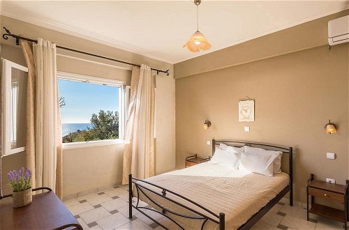 Foto 2 - Luxury Apartment by the Pool - Pelekas Beach, Corfu