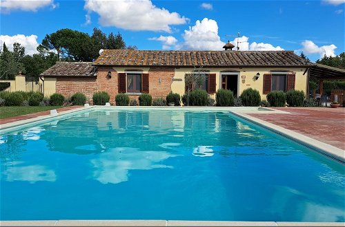 Foto 8 - Villino Cortona - Holiday Home With Pool, Wifi and A/c, Based in Tuscany