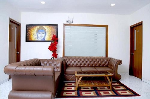 Photo 5 - Room in Guest Room - Maplewood Guest House, Neeti Bagh, New Delhiit is a Boutiqu Guest House - Room 2