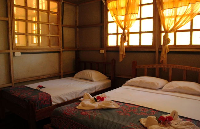 La Casita Bungalow Equipped Cabin With Garden View Near to the Beach - Foto 7
