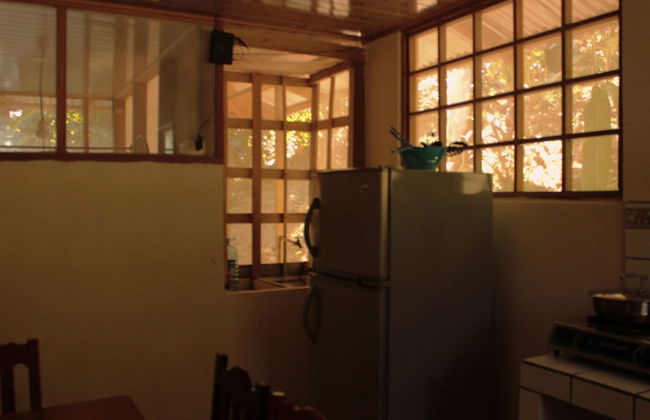 La Casita Bungalow Equipped Cabin With Garden View Near to the Beach - Foto 17