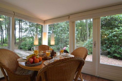 Photo 12 - Detached Bungalow With Outdoor Fireplace