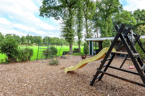 Photo 12 - Cozy Holiday Home in Reutum with Hot Tub