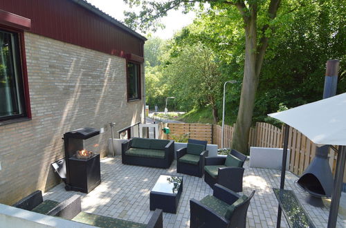 Foto 12 - Luxury Apartment in Schin op Geul with Hot Tub & Sauna