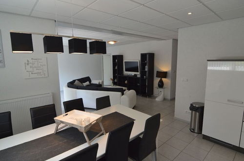 Photo 38 - Luxury Apartment in Schin op Geul with Hot Tub & Sauna