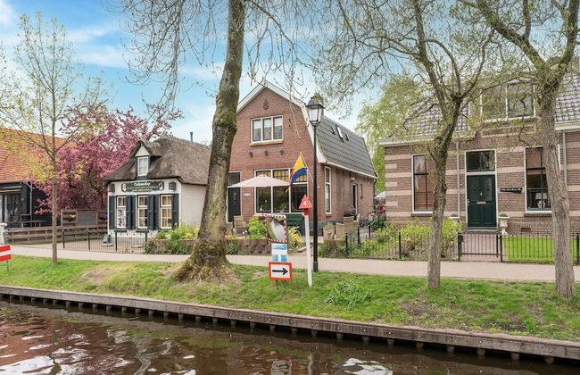 Lodge in Giethoorn With Breakfast - Foto 1