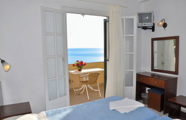 Apartments With Pool "maria" on Agios Gordios Beach - Foto 2