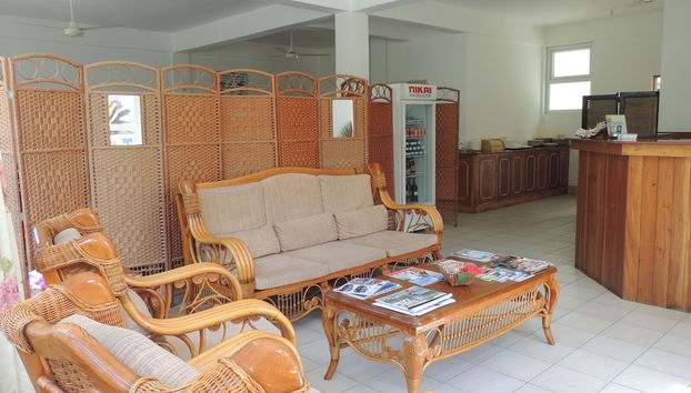 Coin salon dans le hall