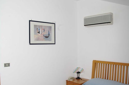 Photo 2 - Spacious Apartment for 4 People in Residence