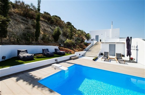 Photo 7 - Villa Amphitrite With Amazing sea View and Private Swimming Pool