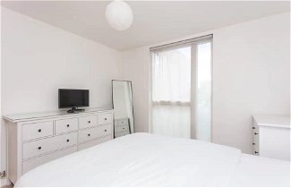 Foto 1 - Fantastic 1 Bedroom Apartment in East London With Balcony