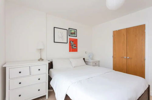 Photo 6 - Fantastic 1 Bedroom Apartment in East London With Balcony
