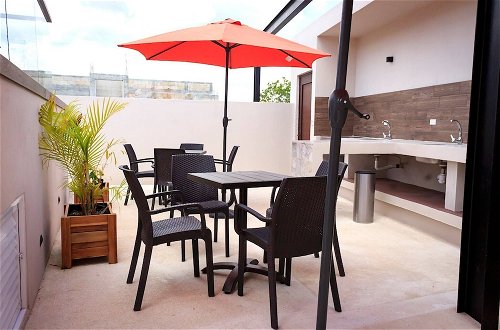 Photo 23 - New One Br Apartment for Up To 4, Grill & Pool At the Common Rooftop
