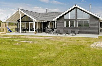 Foto 1 - 18 Person Holiday Home in Blavand