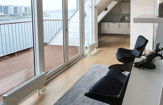 Photo 2 - Harbour Penthouse