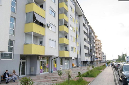 Foto 23 - Beautiful Athena Apartment Located in Lukavica