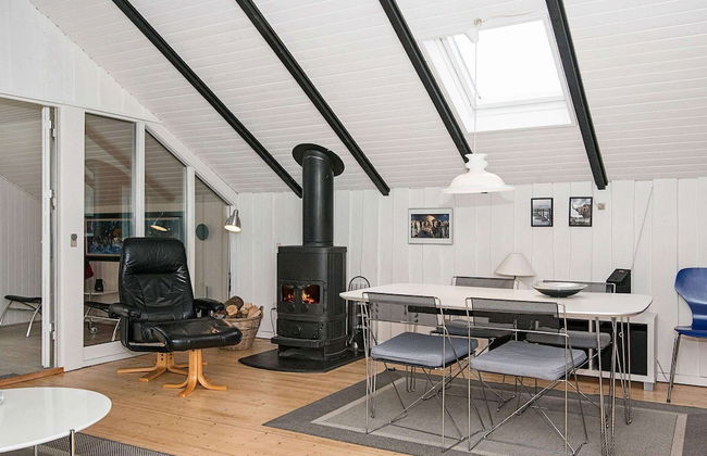 4 Person Holiday Home in Esbjerg V - Photo 9