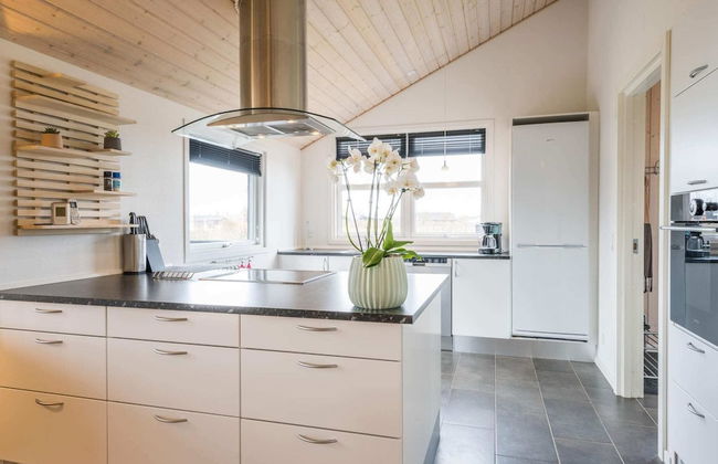 6 Person Holiday Home in Tarm - Foto 14