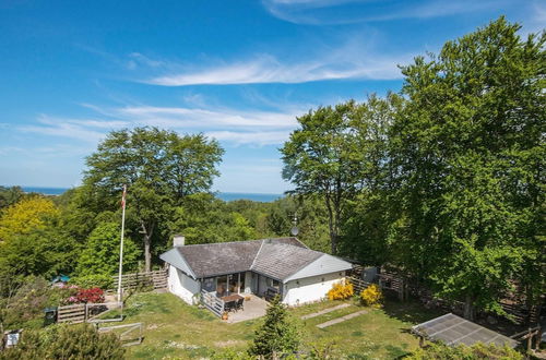 Foto 1 - Quaint Holiday Home near Glesborg with Roofed Terrace