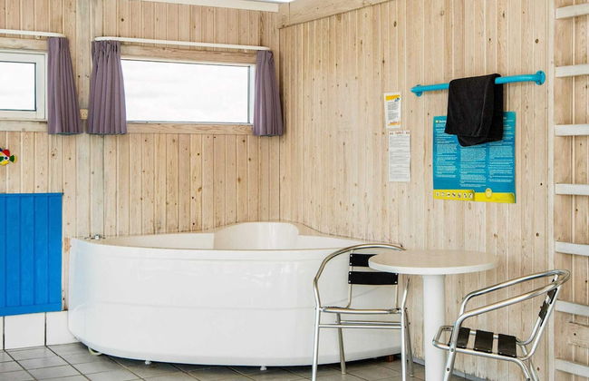 12 Person Holiday Home in Fano - Foto 16