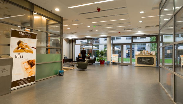 Lobby lounge