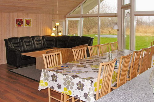 Photo 14 - 12 Person Holiday Home in Idestrup