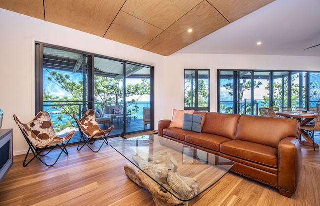 Headland House - Photo 4