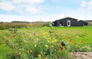 Foto 1 - Deluxe Holiday Home in Løkken near Sea