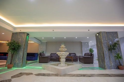 Photo 2 - Mera Park Hotel