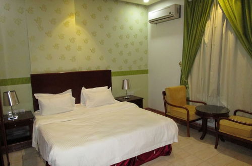 Photo 8 - Lamasat Al Hamra Furnished Apartments