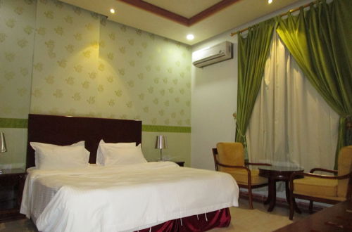 Photo 18 - Lamasat Al Hamra Furnished Apartments