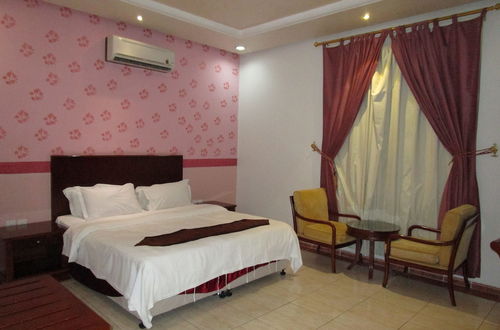 Photo 17 - Lamasat Al Hamra Furnished Apartments