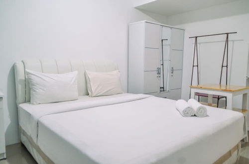 Photo 3 - Minimalist Studio Room At Urbantown Serpong Apartment