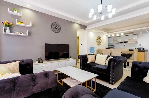 Foto 32 - Lux Suites Oasis of Peace Apartments