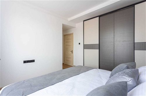Foto 3 - Lux Suites Oasis of Peace Apartments