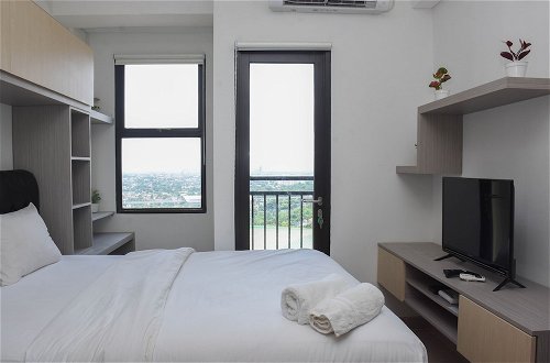 Photo 5 - Cozy and Comfort Living Studio at Transpark Cibubur Apartment