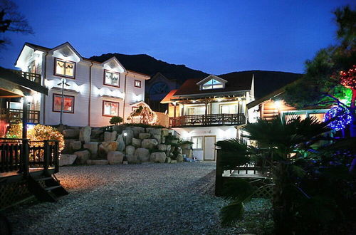 Photo 1 - Ggumaebon Pension