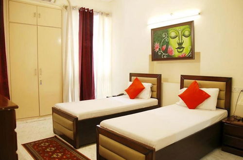 Photo 2 - Room in Guest Room - Maplewood Guest House, Neeti Bagh, New Delhiit is a Boutiqu Guest House - Room 8