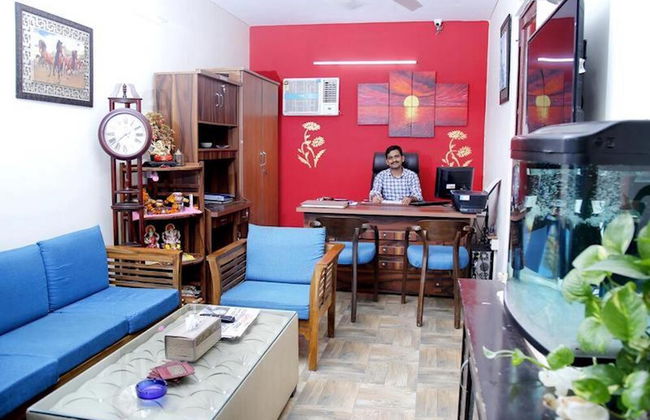 Room-maplewood Guest House, Neeti Bagh, - Photo 6