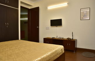 Photo 3 - Woodpecker - 2 Bedroom Service Apartment