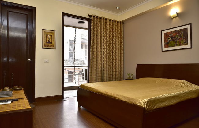 Woodpecker - 2 Bedroom Service Apartment - Photo 5